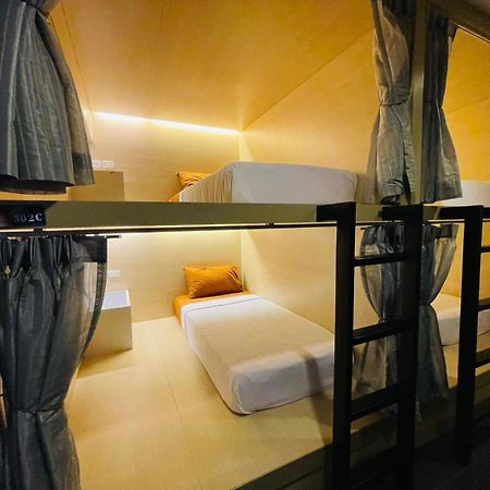 Rabbitel Phuket 호스텔 외부 사진