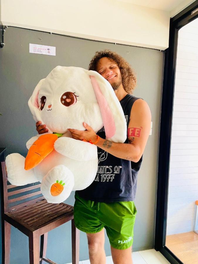 Rabbitel Phuket 호스텔 외부 사진