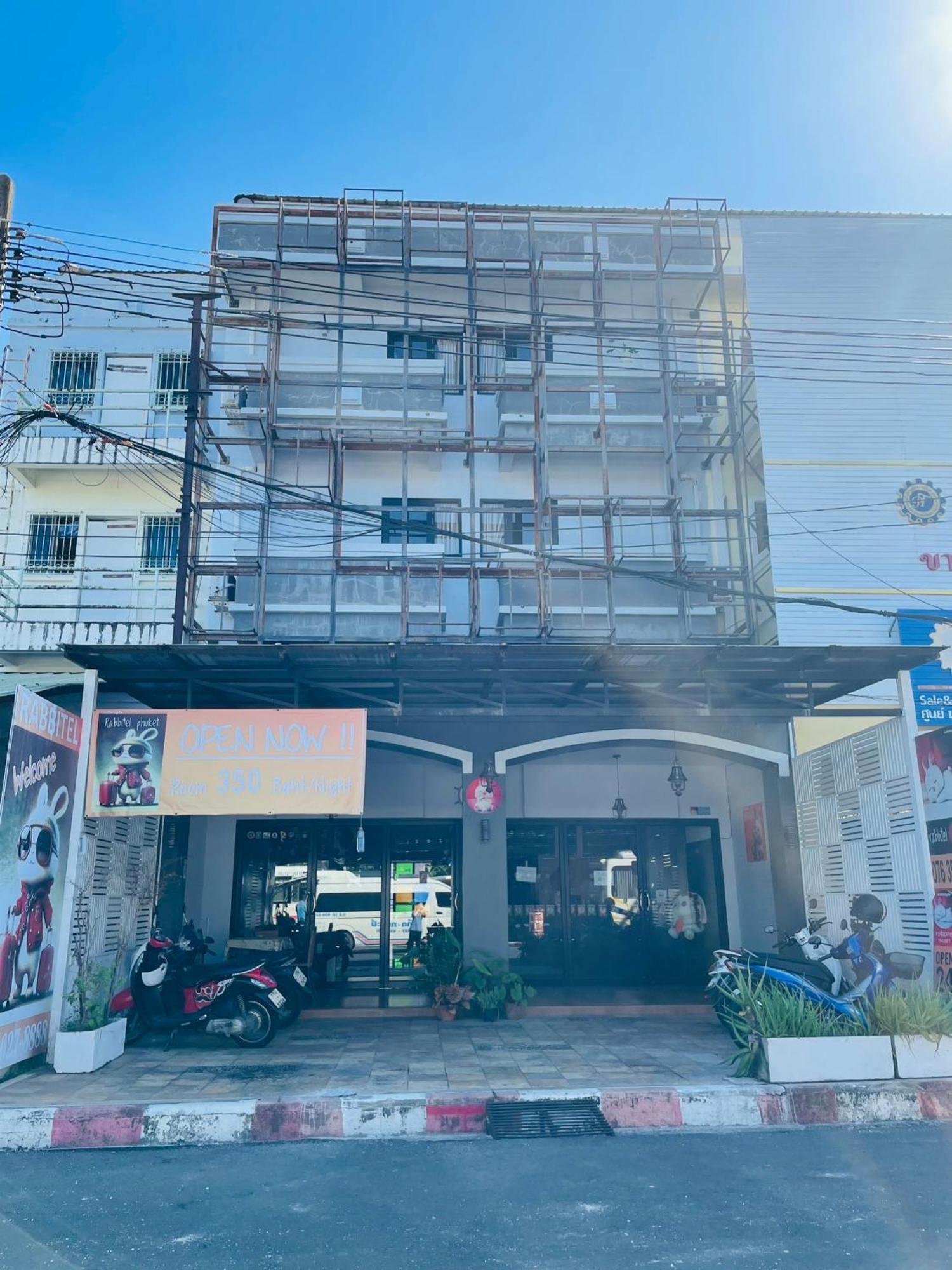 Rabbitel Phuket 호스텔 외부 사진